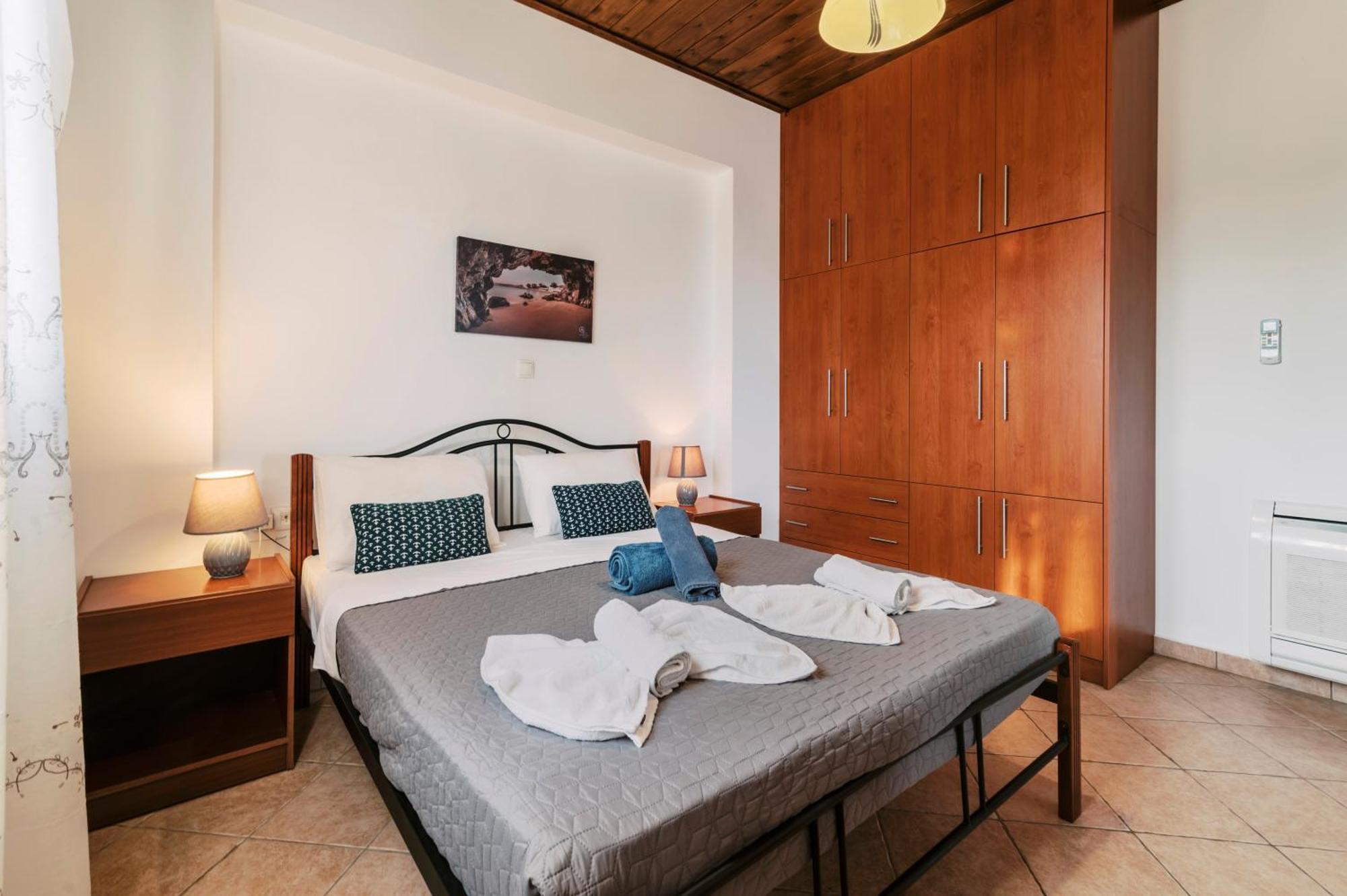 Villa Deep Blue Lakhania Bagian luar foto